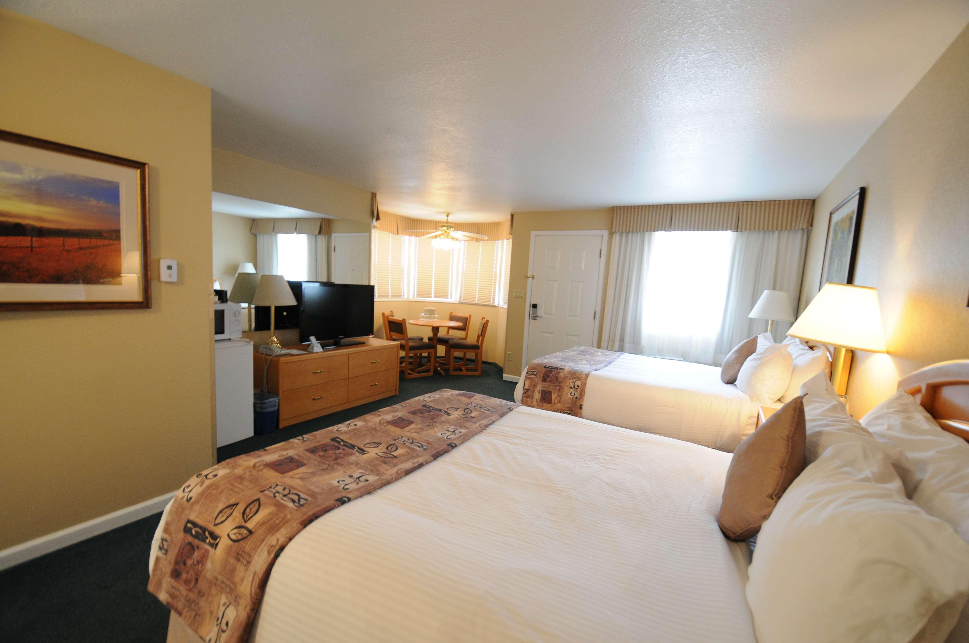Western At 2* Penticton