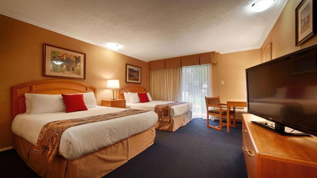 Hotel Western At 2*